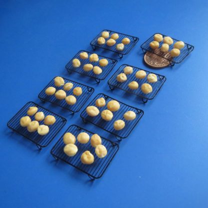 Black cake rack with 6 Rock cakes  ( SALE )