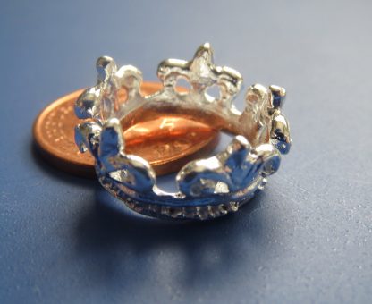 Crown - D