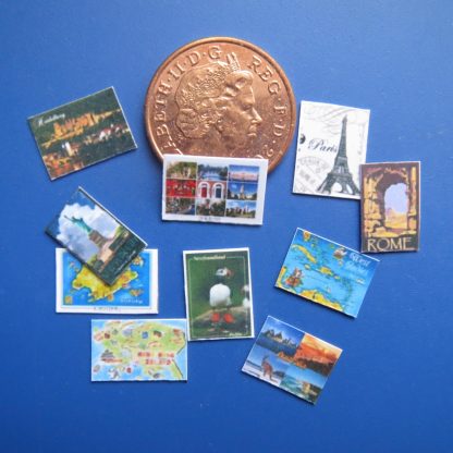 Worldwide Postcards x 10