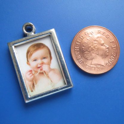Pearl in Silver Frame